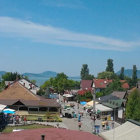 Fenyvesi Trambulinos Nyaralo Balatonfenyves