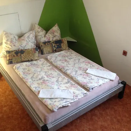 Fenyvesi Trambulinos Nyaralo Holiday home Balatonfenyves