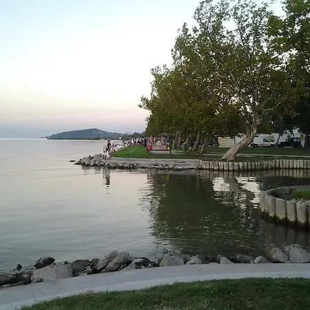 Fenyvesi Trambulinos Nyaralo * Balatonfenyves